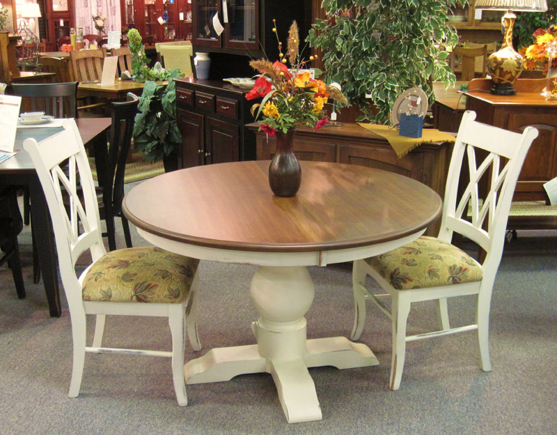 Chesterbrook-Dining-Table-and-Chairs